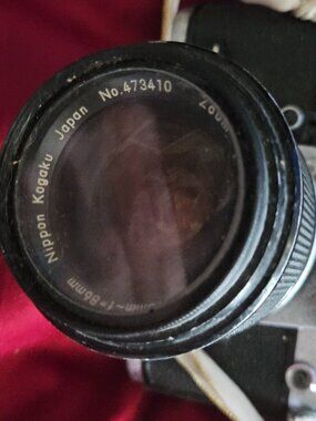 VINTAGE Nikon F2 Photomic with Zoom-Nikkor